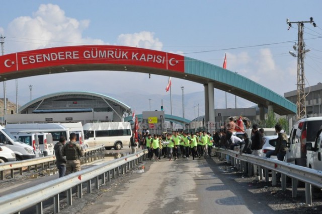 Yüksekova..! İran sınırında atletizm yarışması