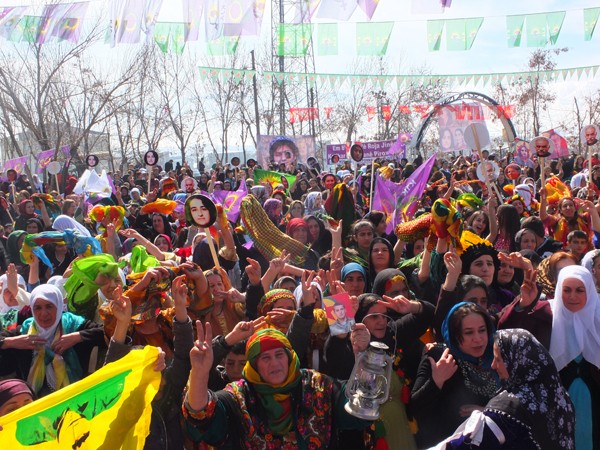 Yüksekova'da '8 Mart Kadınlar Günü' Kutlandı. Fotoğraflar Ömer TEKİN