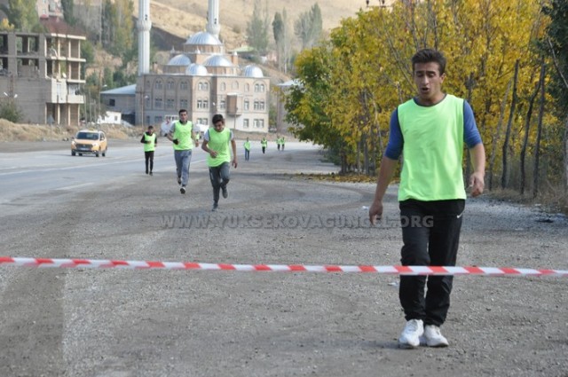 Yüksekova..! İran sınırında atletizm yarışması