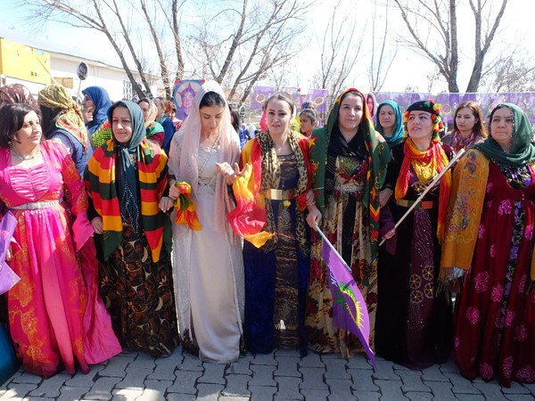 Yüksekova'da '8 Mart Kadınlar Günü' Kutlandı. Fotoğraflar Ömer TEKİN