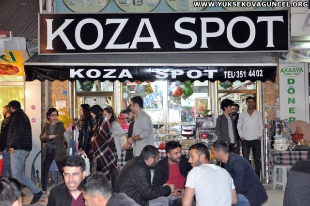 KOZA SPOT - KOZA SPOT

11 ayın sultanı Mübarek Ramazan ayını bitirip, Ramazan Bayramını kutlamış bulunmanın mutluluğu, huzuru içerisindeyiz. Bayramın tüm İslam alemine hayırlara vesile olmasını temenni ederim. Bayramınız kutlu olsun.