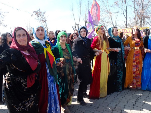 Yüksekova'da '8 Mart Kadınlar Günü' Kutlandı. Fotoğraflar Ömer TEKİN