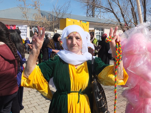 Yüksekova'da '8 Mart Kadınlar Günü' Kutlandı. Fotoğraflar Ömer TEKİN