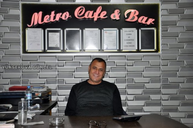 METRO CAFE - BAR -  FİKRET ÖNER - Yeni yılını tüm yüreğimle kutlar daha nice yıllar sağlıkla başarıyla sevdiklerinle birlikte görmeni ve geçirmeni dilerim.