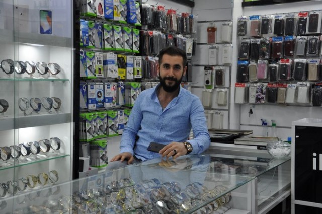 İPHONE STORE MAZLUM KAMALI

Yüzünüzün ve gönlünüzün güldüğü huzur dolu bir bayram dileğiyle, Ramazan Bayramınız kutlu olsun.