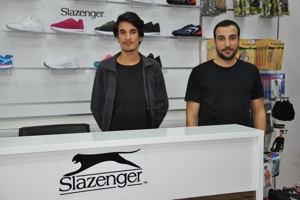 SLAZENGER - SERHAT İLE SERKAN

Ramazan Bayramının bereketiyle, bolluğuyla ve tüm güzellikleriyle insanlık ve bilhassa halkımız için hayırlara vesile olsun. Tüm Yüksekova Halkının Ramazan Bayramını Kutlarım.