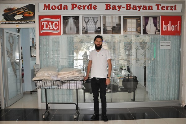 MODA PERDE - ERDAL TÜNEL

Ramazan Bayramının bereketiyle, bolluğuyla ve tüm güzellikleriyle insanlık ve bilhassa halkımız için hayırlara vesile olsun. Tüm Yüksekova Halkının Ramazan Bayramını Kutlarım.