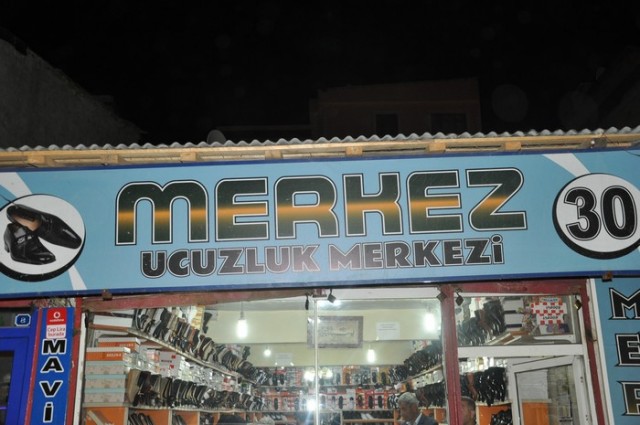 MERKEZ 30 AYAKKABI

Ramazan Bayramınız mübarek, yüreğiniz umutlu, ömrünüz bahtlı ve yuvanız bereketli olsun. Nice huzur ve sevgi dolu bayramlara...