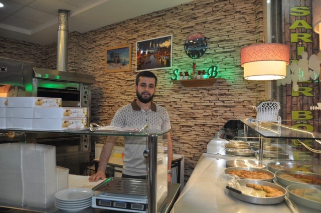 SARIYER BÖREKÇİSİ - ROJHAT TAŞ

Mübarek Ramazan Bayramının ülkemize, İslam alemine ve tüm dünyaya huzur ve hayırlar getirmesi duasıyla bayramınız mübarek olsun.