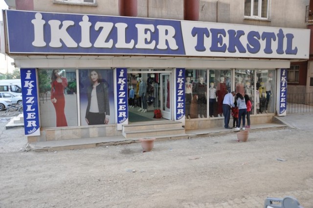 İKİZLER TEKSTİL 

Bayramın sizin, milletimiz ve ülkemiz için huzur, barış ve mutluluğa vesile olmasını temenni ederim