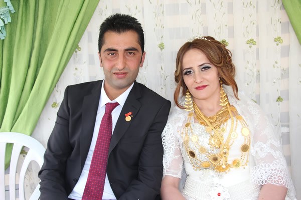 EMİNE & BAHADIR ÖZDEMİR