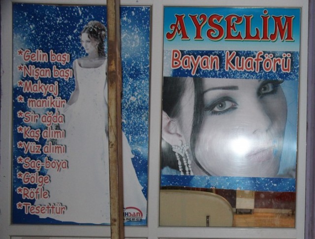 Ayselim Bayan Kuaför, Aysel Yılmaz, Kardeşliğin doğduğu, sevgilerin birleştiği, belki durgun, belki yorgun, yine de mutlu, yine de umutlu, yine de sevgi dolu nice bayramlara…