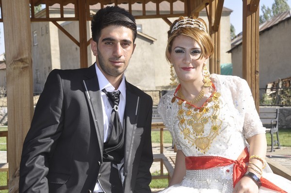 NURAN & ROJHAT EKİCİ