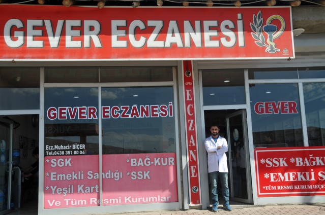 GEVER ECZANESİ

Özlediğiniz o eski bayramlar tadında, birlik ve beraberlik duygusu içinde; bereket dolu bir bayram dilerim. Kurban Bayramınız kutlu olsun.