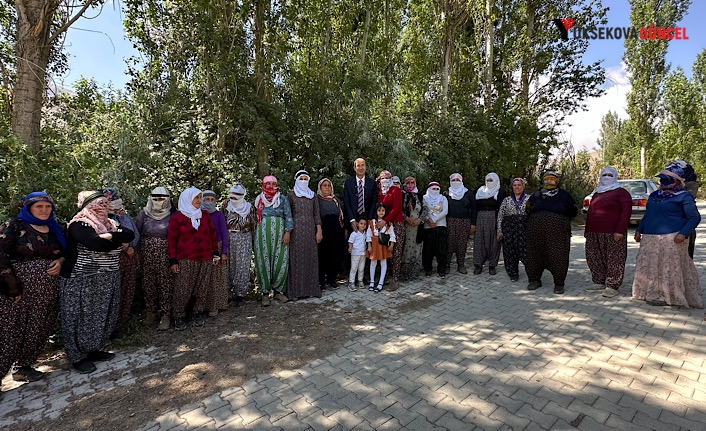 Yüksekova Esendere'de Berivanlara Akaryakıt Desteği