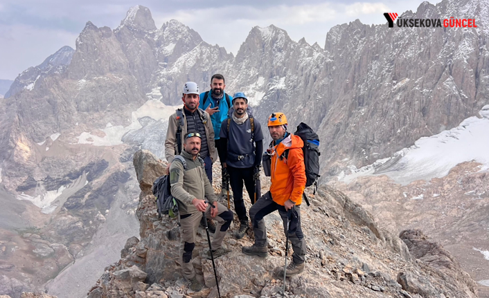 STIGIA TURİZM VE YEKDASDER Bir İlke İmza Attılar: Doğu'nun K2'sine Zorlu Tırmanış Gerçekleştirdiler