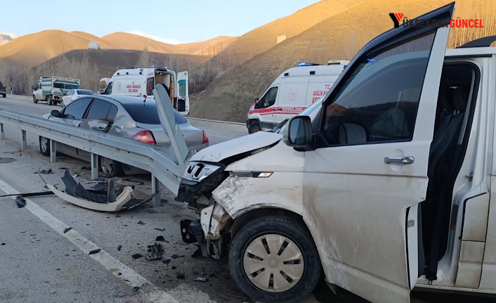 Yüksekova’da trafik kazası: 3 yaralı