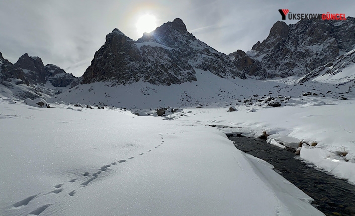 Hakkari: Cennet ve Cehennem Vadisi Karla Kaplandı