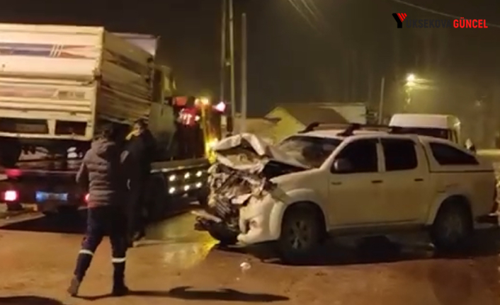 Yüksekova’da Trafik Kazası: 2 Yaralı