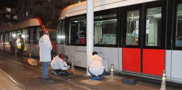 4 yaşındaki Suriyeli çocuk tramvay altında kaldı