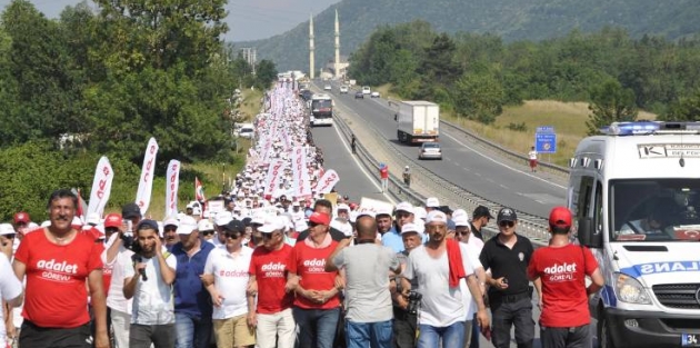 'AK Parti anketinden Adalet Yürüyüşü'ne destek çıktı'