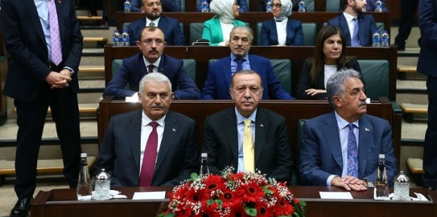 'AK Parti'de İstanbul ve Anadolu'dan yeni istifalar yolda'