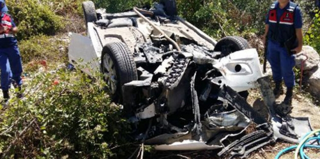 Amasya'da trafik kazası! Bir aile yok oldu