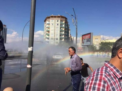 Ankara katliamı protestosuna polis saldırısı