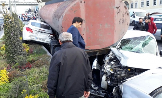 Başakşehir'de tanker kaydı cadde savaş alanına döndü