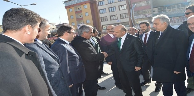 BAŞBAKAN YARDIMCISI IŞIK HAKKARİ'DE