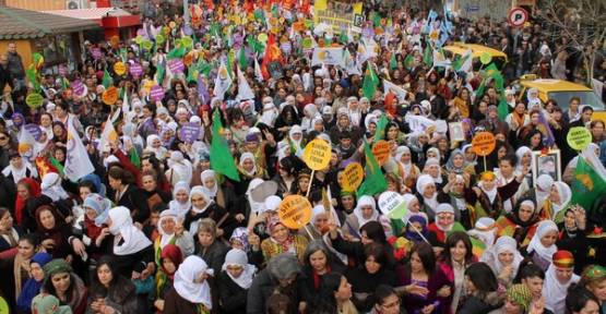 Binlerce kadın Sakine'nin diyarında