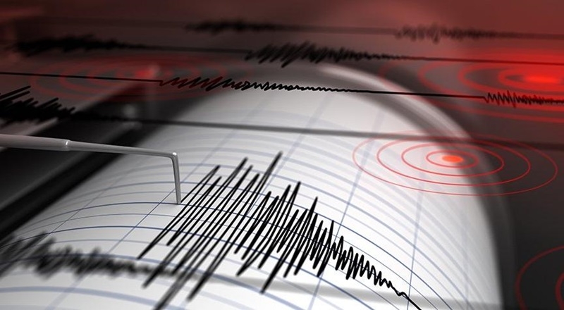 Bitlis 4,2 büyüklüğünde deprem ile sarsıldı