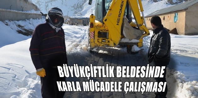 Büyükçiftlik Beldesinde Karla Mücadele Çalışması