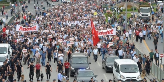 CHP: Partimize yönelecek saldırılara karşı sessiz kalmayacağız