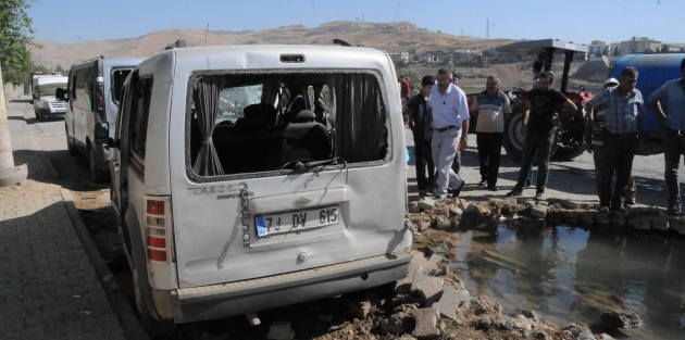 Cizre'de askeri araç geçişi sırasında patlama