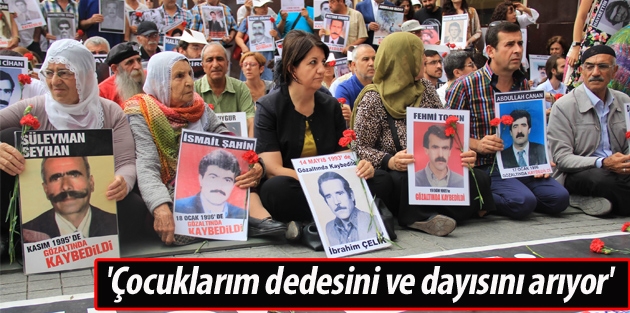 'Çocuklarım dedesini ve dayısını arıyor'