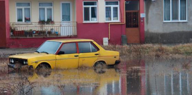 Edirne’yi sağanak yağmur vurdu