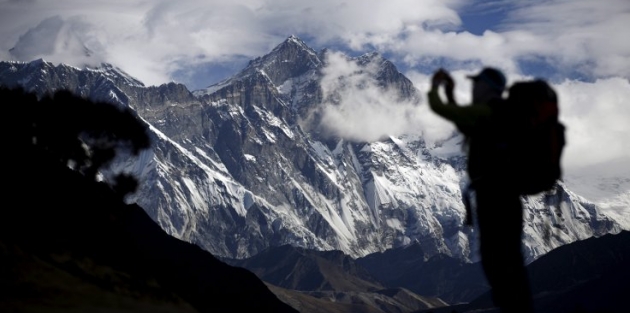 Everest'te 'ölüm trafiği': 11 dağcı yaşamını yitirdi