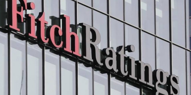 Fitch Türkiye’nin kredi notunu düşürdü, görünümünü negatife çevirdi