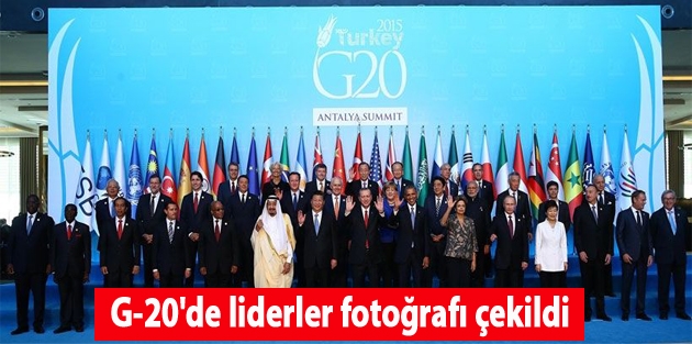 G-20'de liderler fotoğrafı çekildi