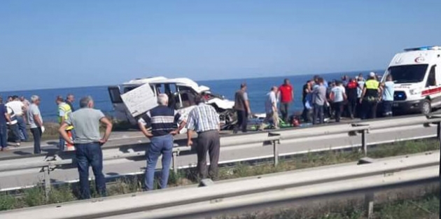 Giresun'da minibüs takla attı: 3 ölü, 1 yaralı