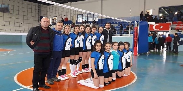 Hakkari Voleybol ekibi birinci oldu 