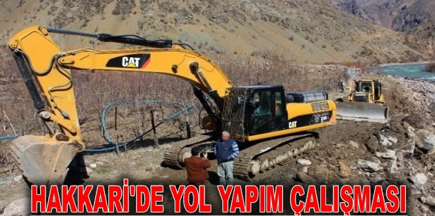 Hakkari'de Yol Yapım Çalışması