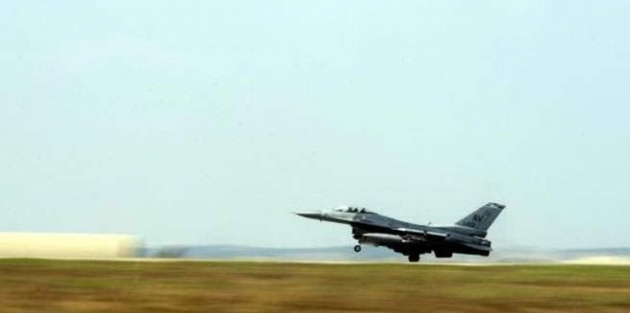 İncirlik'ten jetler havalandı