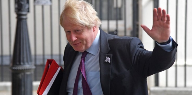 İngiltere Dışişleri Bakanı Boris Johnson istifa etti