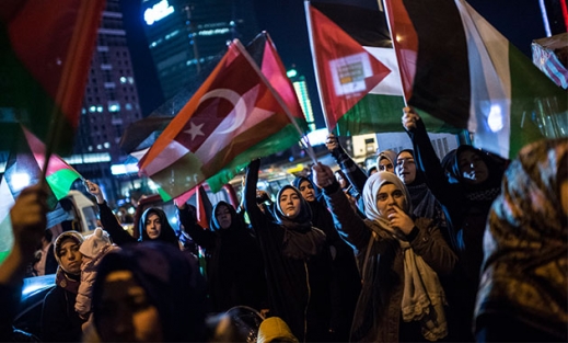 İsrail Konsolosluğu önünde 'Gazze' protestosu