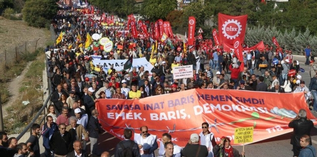 İşyeri temsilcileri katliamı lanetledi: Barışın sesi işyerinden fabrikadan yükselecek