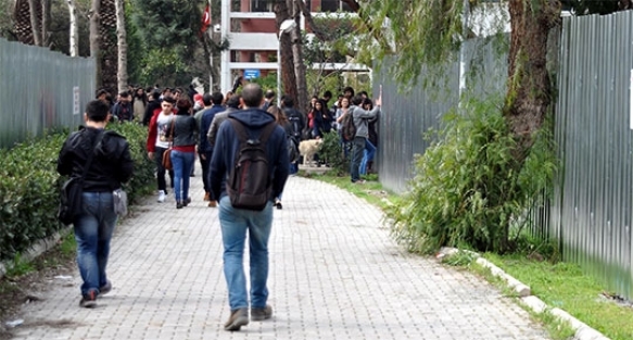 İzmir yasaklar şehrine döndü