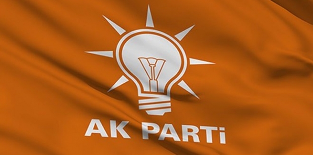 İzmir’de AK Parti binası önünde patlama