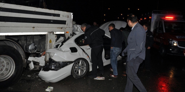 İzmir'de feci kaza: 2 ölü